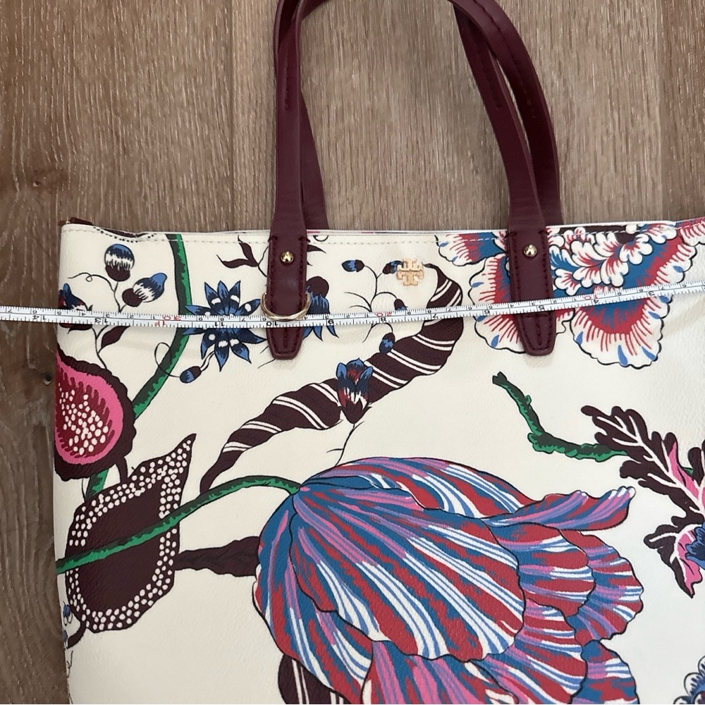 Tory Burch Rory Printed Tote - Picture 2 of 6